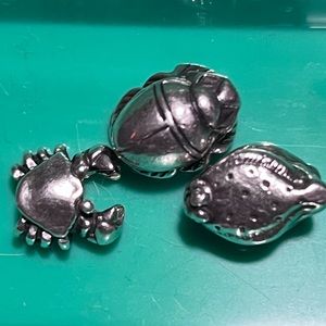 Trollbeads retired flounder crab scarab.3 beads Bracelet not included